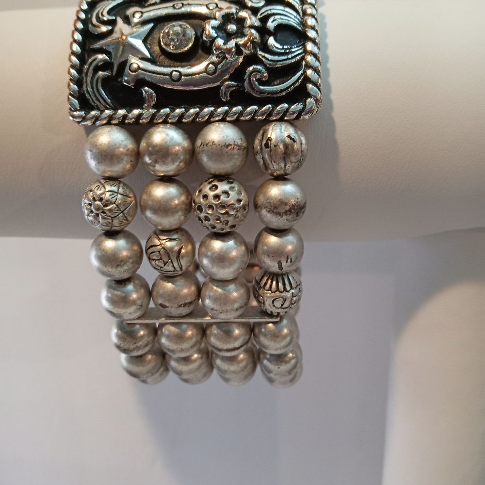 Horse Horseshoe Boot Silvertone Faux Silver Grey Designs Beads 4 Strands Stretch - Picture 6 of 7